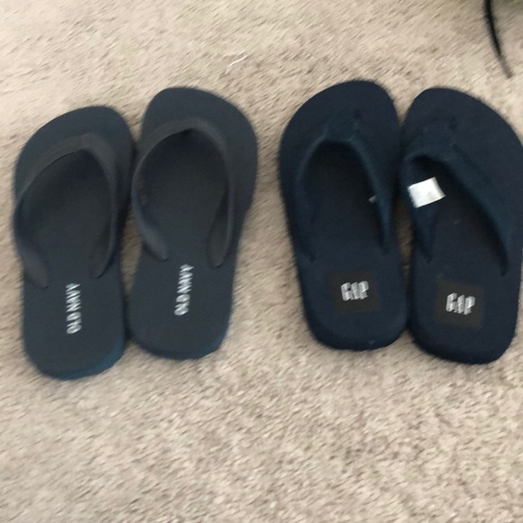 boys flip flops size 12